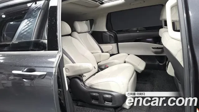 Kia Carnival дизель 7 мест Signature, миниатюра 5