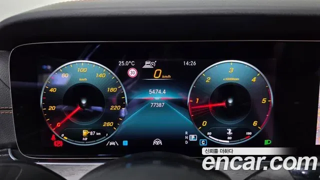 Mercedes-Benz E-Class E220d 4MATIC AMG Line, миниатюра 16