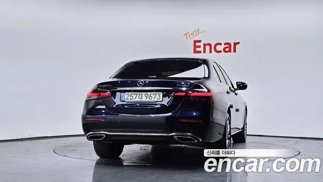 Mercedes-Benz E-Class E300e 4MATIC, миниатюра 26