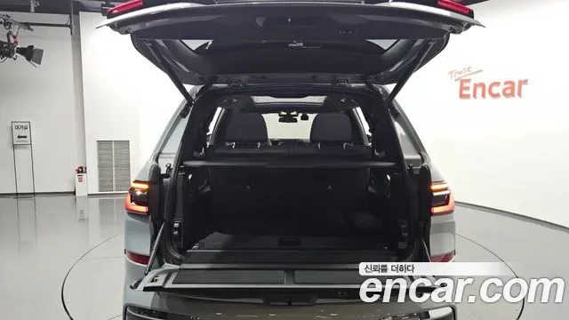 BMW X7 xDrive 40i M 6 мест, миниатюра 9