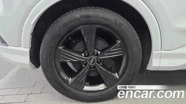 Audi Q4, миниатюра 21