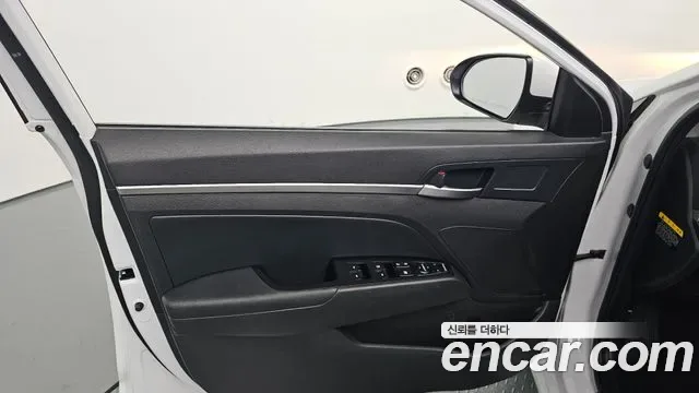 Hyundai Avante AD, миниатюра 4