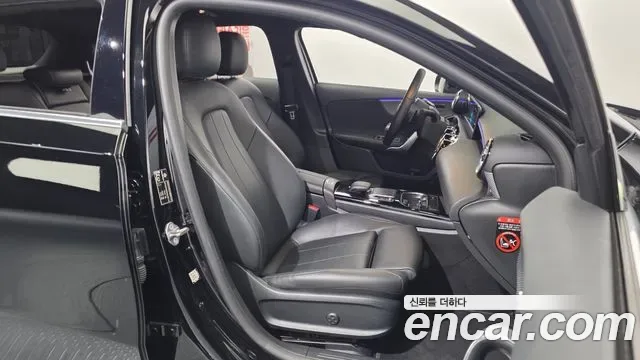 Mercedes-Benz A-Class A220, миниатюра 8