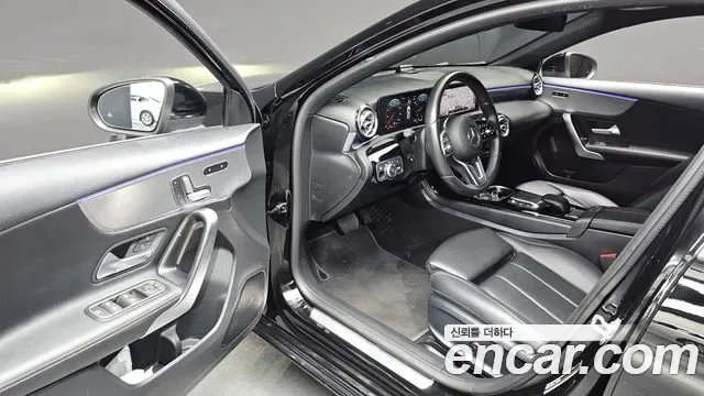 Mercedes-Benz A-Class A220, миниатюра 14