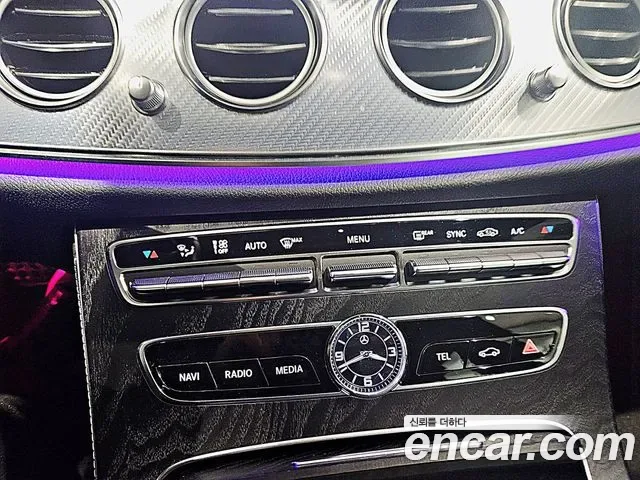 Mercedes-Benz E-Class E250, миниатюра 18