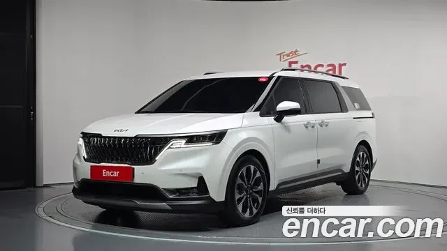 Kia Carnival дизель 9 мест