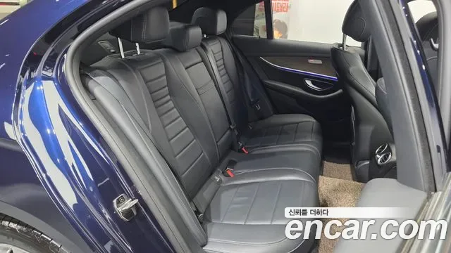 Mercedes-Benz E-Class E250, миниатюра 24