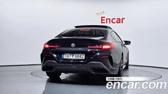 BMW 8 (G15) M850i xDrive, миниатюра 23