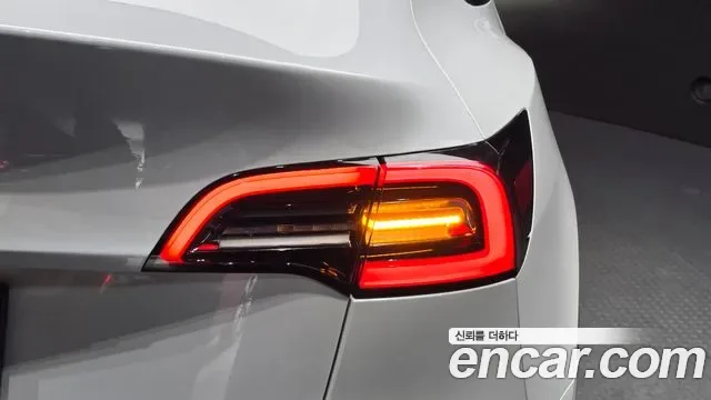 Tesla Y AWD, миниатюра 25