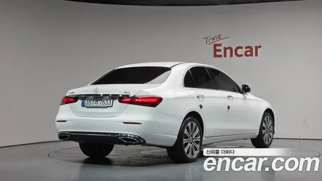 Mercedes-Benz E-Class E350 4MATIC, миниатюра 13