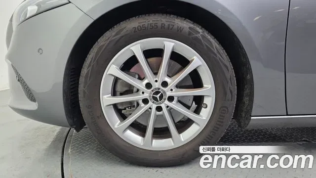 Mercedes-Benz A-Class A220, миниатюра 5