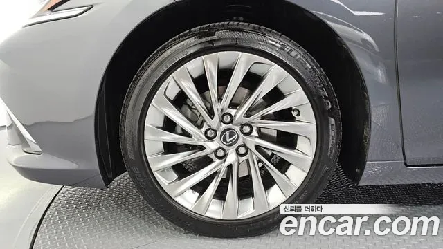 Lexus ES, миниатюра 10