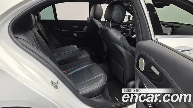 Mercedes-Benz E-Class E220d 4MATIC AMG Line, миниатюра 11