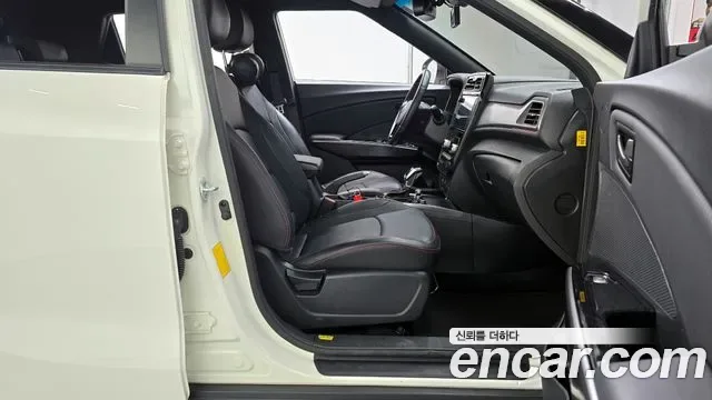 KGM Tivoli бензин 1.5 2WD, миниатюра 8
