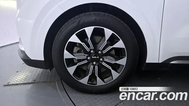 Kia Carnival дизель 9 мест, миниатюра 19