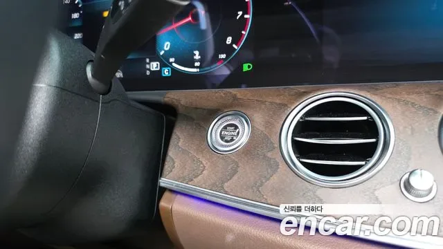 Mercedes-Benz E-Class E250, миниатюра 9