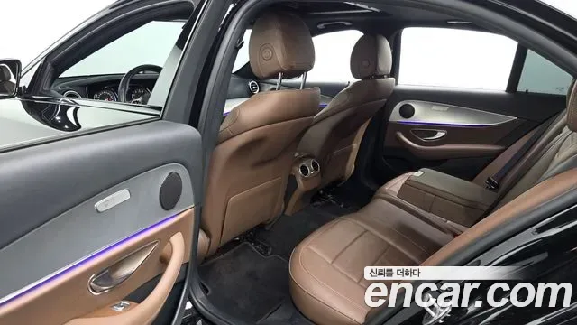 Mercedes-Benz E-Class E250, миниатюра 2