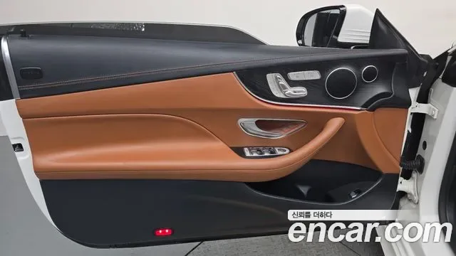 Mercedes-Benz E-Class E220d, миниатюра 30