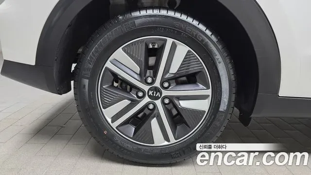 Kia Niro 1.6 HEV, миниатюра 24
