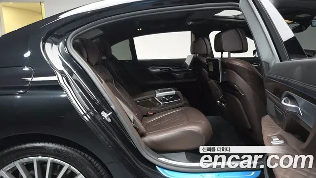 BMW 7 (G11) 740Li xDrive, миниатюра 13