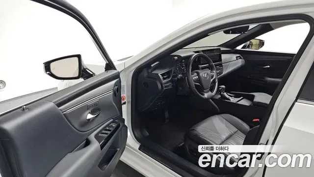 Lexus ES, миниатюра 25