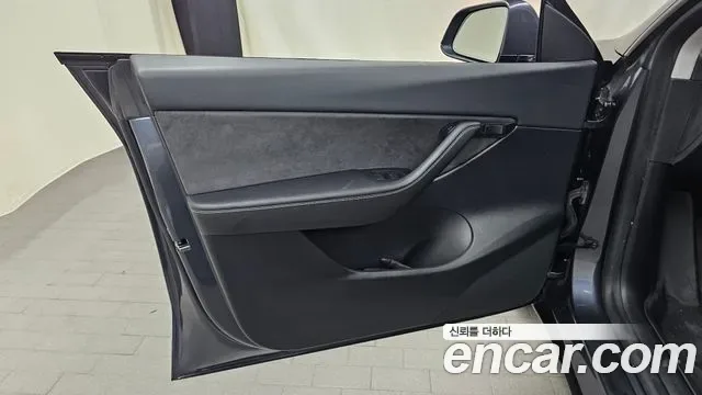 Tesla Y AWD, миниатюра 16