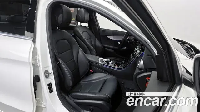 Mercedes-Benz C-Class C200 AMG Line, миниатюра 9