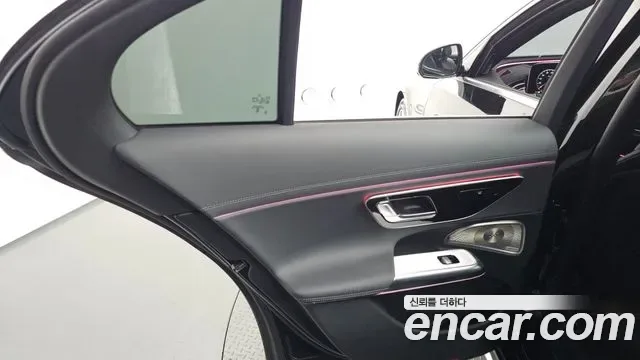 Mercedes-Benz E-Class E300 4MATIC AMG Line, миниатюра 9