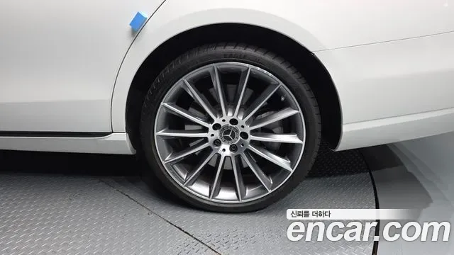 Mercedes-Benz E-Class E450 4MATIC, миниатюра 19