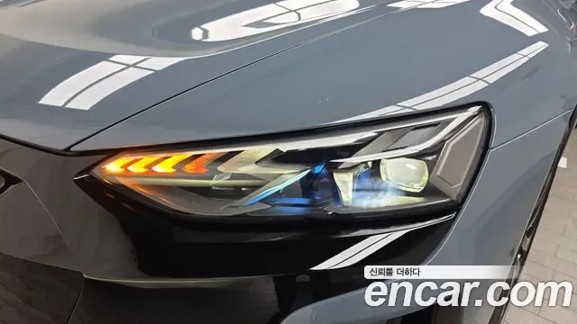 Audi e- GT Premium, миниатюра 15