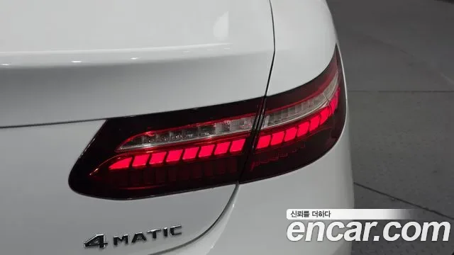 Mercedes-Benz E-Class E450 4MATIC, миниатюра 14