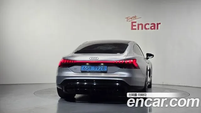 Audi e- GT Premium, миниатюра 14