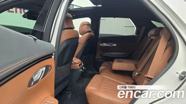 Genesis GV70 2.5T бензин AWD ( ), миниатюра 12