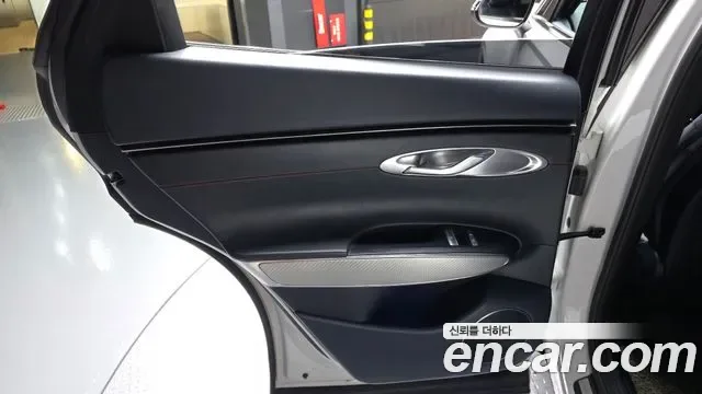 Genesis GV70 2.5T бензин 2WD ( ), миниатюра 29