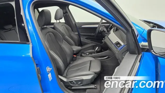 BMW X1 xDrive 20i M, миниатюра 11