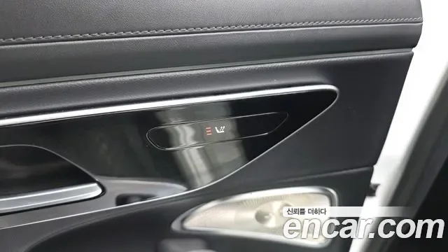 Mercedes-Benz E-Class E300 4MATIC, миниатюра 25