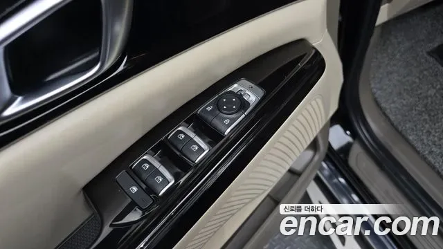 Kia Carnival бензин 9 мест, миниатюра 18