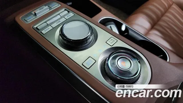 Genesis GV70 2.5T бензин AWD ( ), миниатюра 28