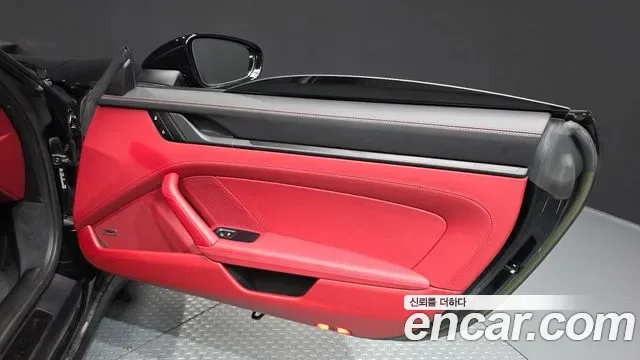 Porsche 911 4 GTS, миниатюра 9
