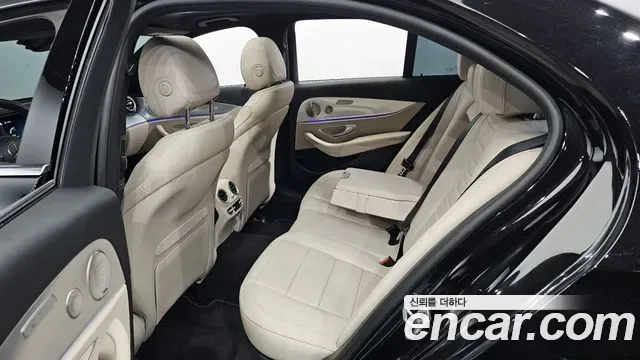 Mercedes-Benz E-Class E350 4MATIC, миниатюра 20