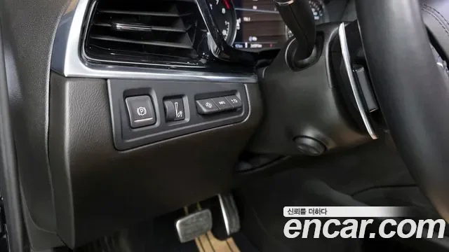 Cadillac XT6, миниатюра 16