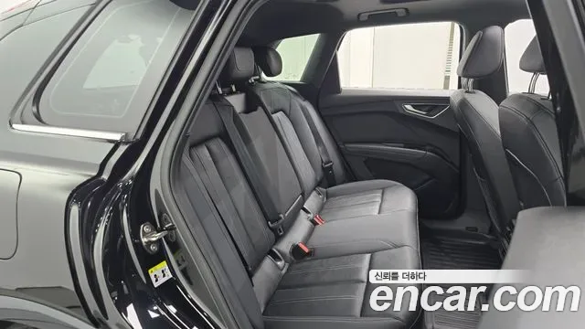 Audi Q4 40 Premium, миниатюра 2