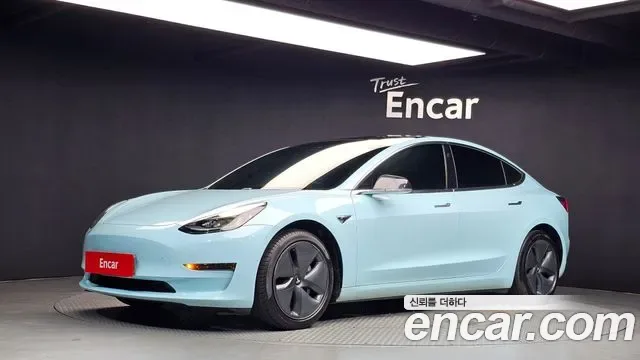 Tesla 3 RWD