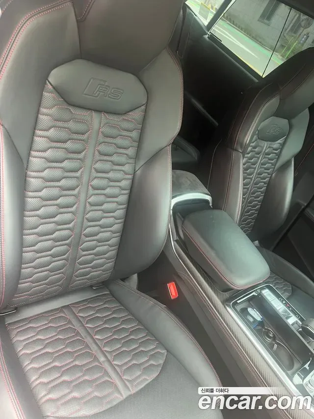 Audi RSQ8 4.0 TFSI, миниатюра 4