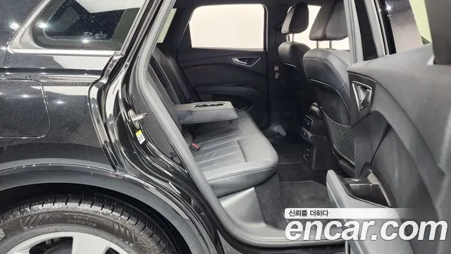 Audi Q4, миниатюра 18