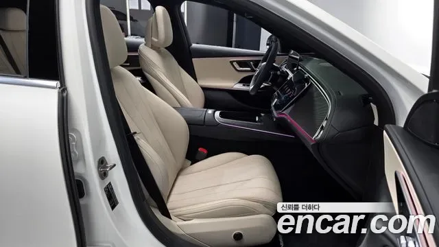 Mercedes-Benz E-Class E200 AMG Line, миниатюра 25