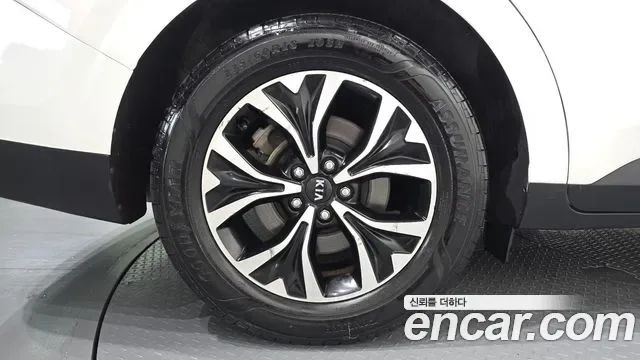 Kia Carnival дизель 9 мест, миниатюра 15