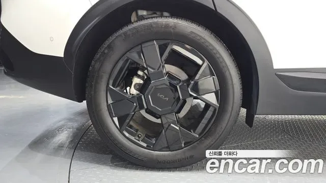 Kia Sportage бензин 1.6 Turbo 2WD Signature X Line, миниатюра 18