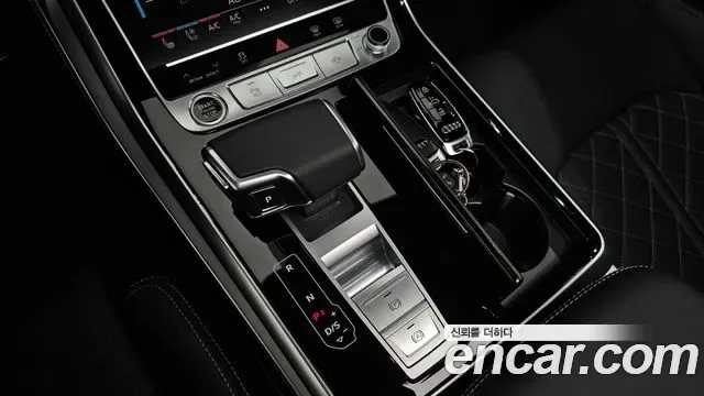 Audi Q8 55 TFSI Premium, миниатюра 4