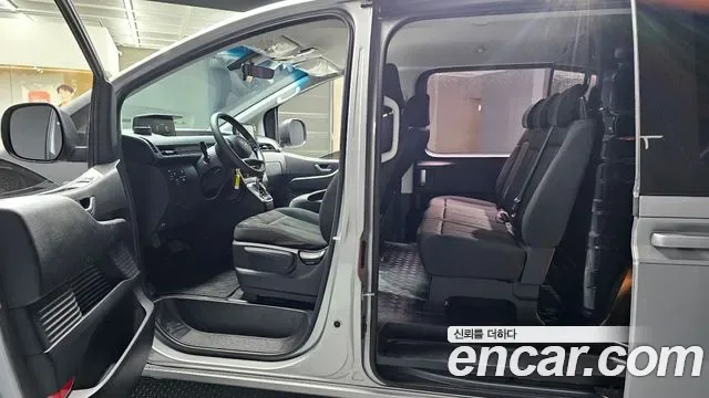 Hyundai Staria 5 мест, миниатюра 23